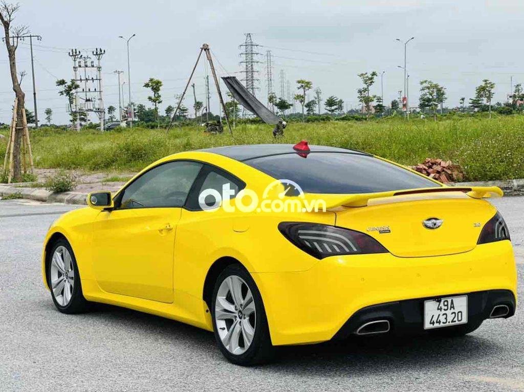 Hyundai Genesis LÊN ĐỜI CẦN NHƯỜNG LẠI ĐAM MÊ E SPORT 2 CỬA 2011 - LÊN ĐỜI CẦN NHƯỜNG LẠI ĐAM MÊ E SPORT 2 CỬA