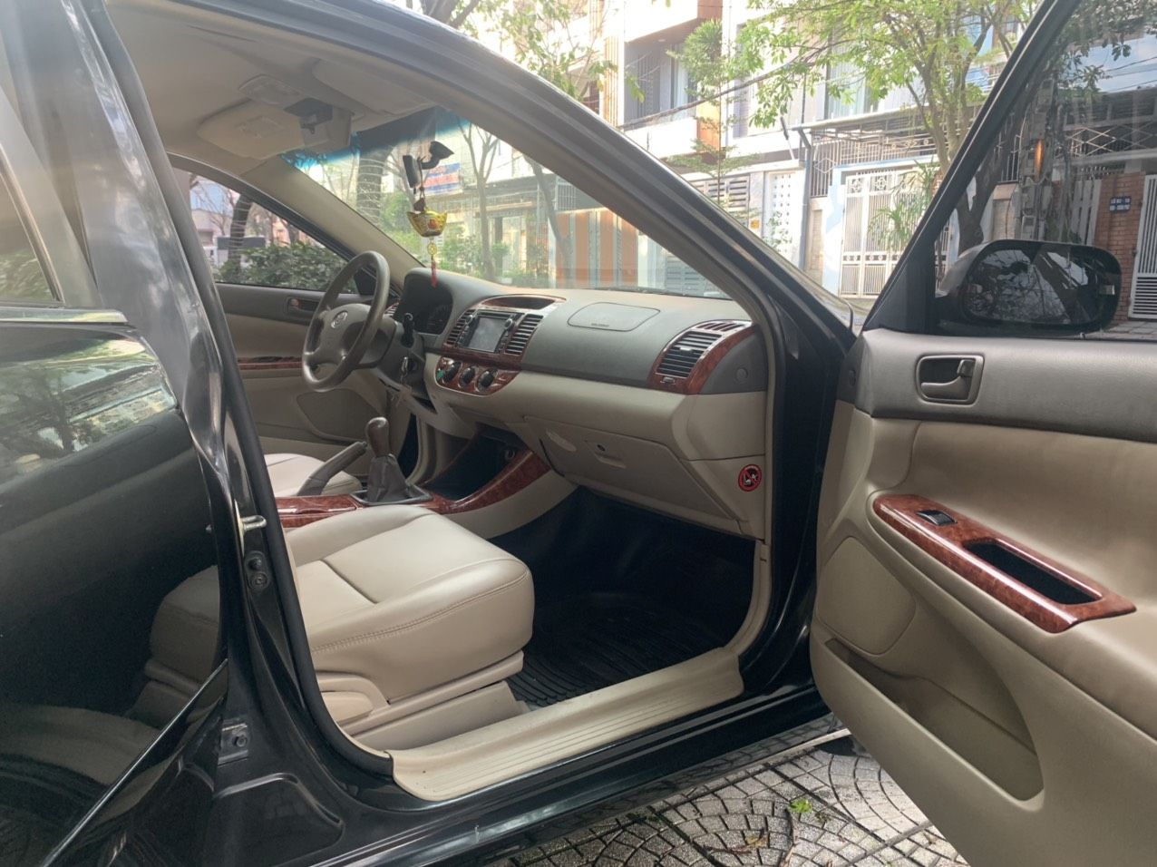 Toyota Camry 2003 - Tiết kiệm xăng