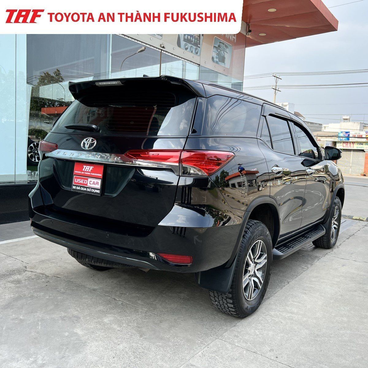 Toyota Fortuner 2020 - Xe lướt, màu đen