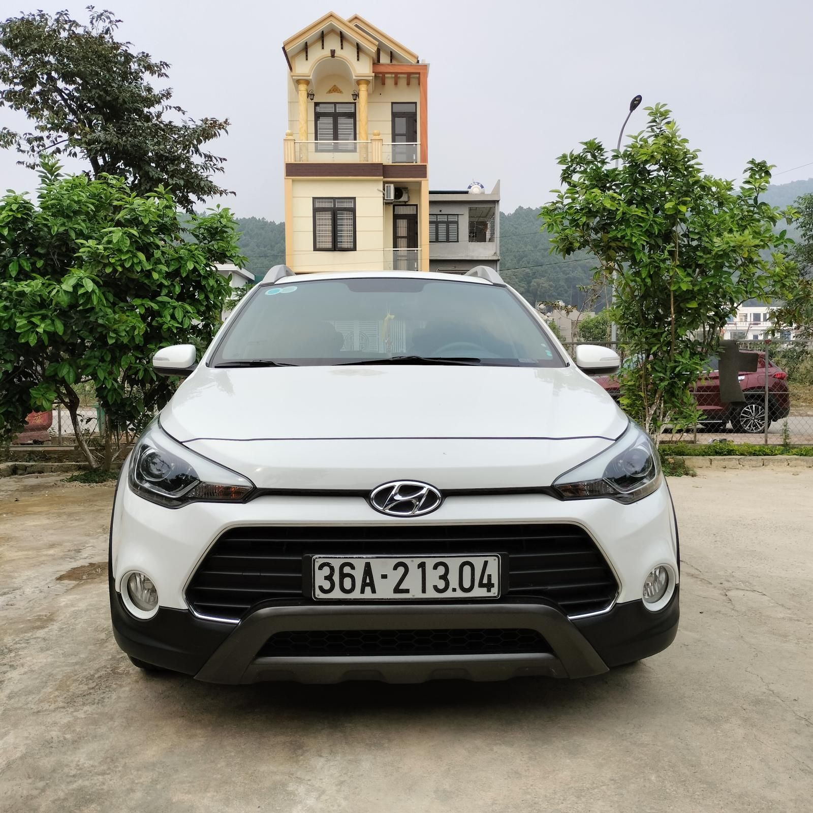 Hyundai i20 Active 2016 - Xe còn zin cả