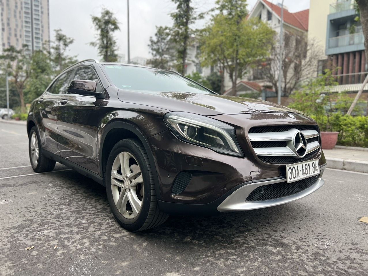 Mercedes-Benz GLA 200 2014 - Gia đình cần bán gấp con xe nhập khẩu, xe rất chắc chưa đâm va bao check