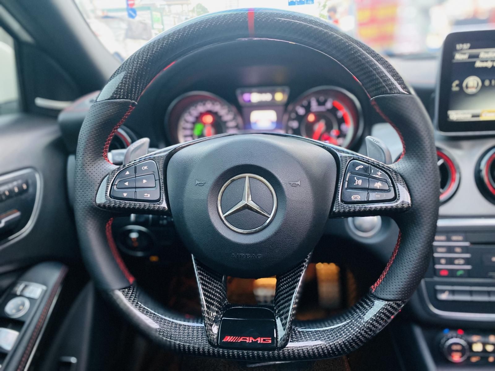 Mercedes-Benz GLA 45 2015 - Màu trắng, giá chỉ 830 triệu