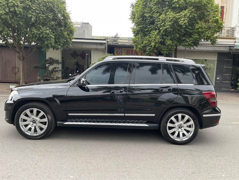 Mercedes-Benz GLK 300 2009 - Xe màu đen