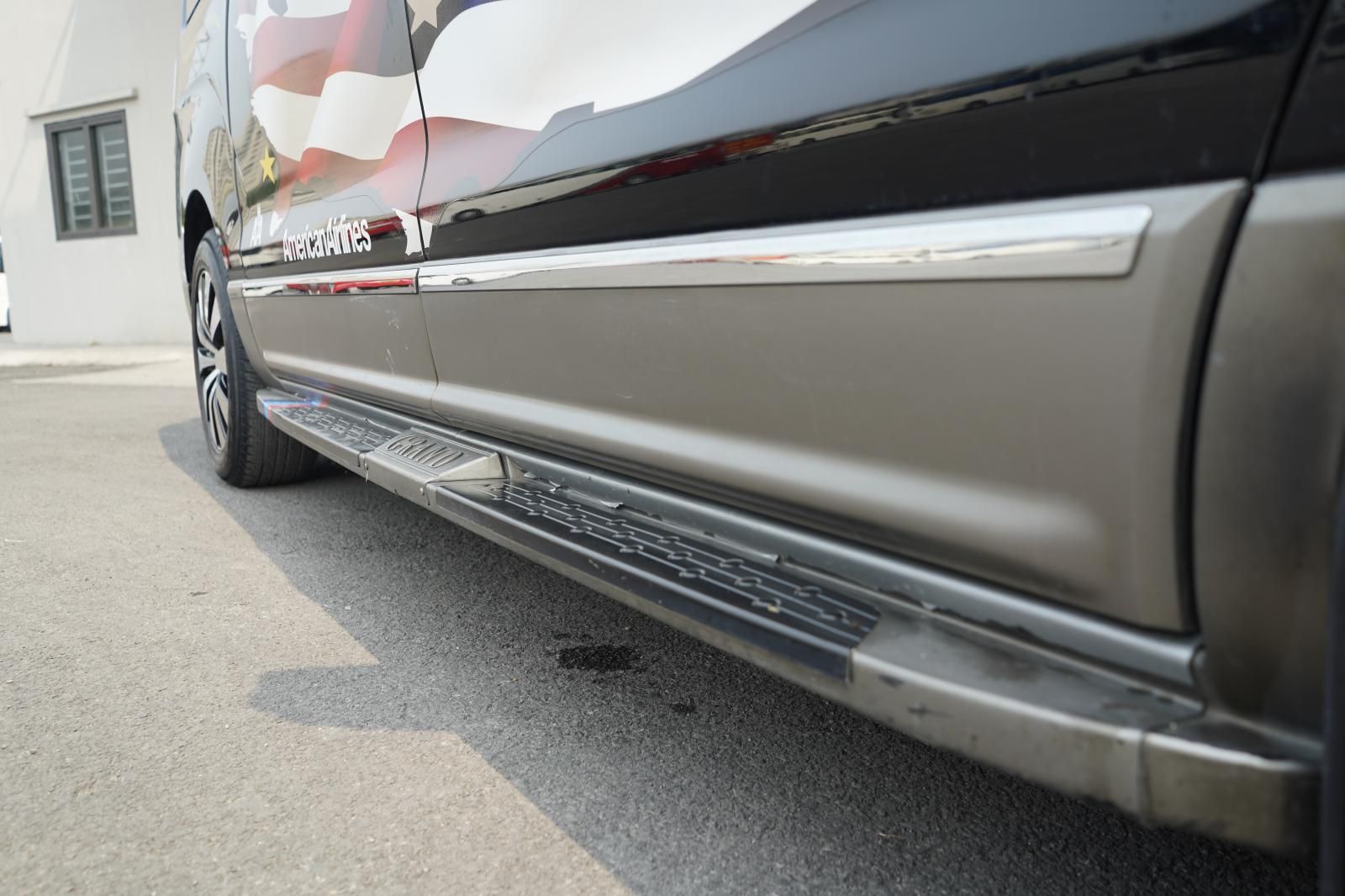 Hyundai Grand Starex 2014 - Bản Limousine, máy xăng số tự động, 09 chỗ, biển TP