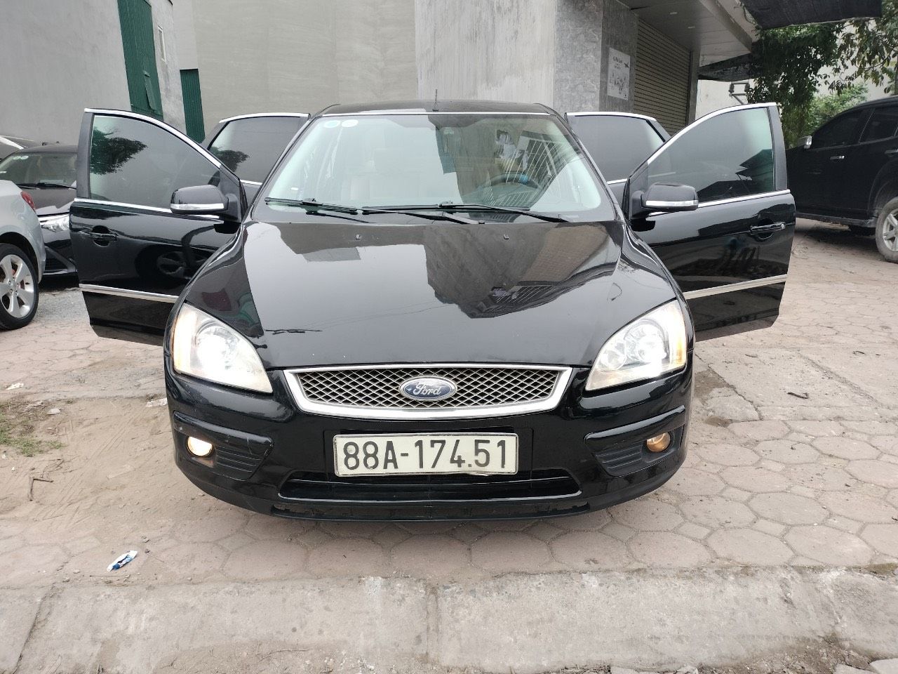 Ford Focus 2006 - Giá 189tr