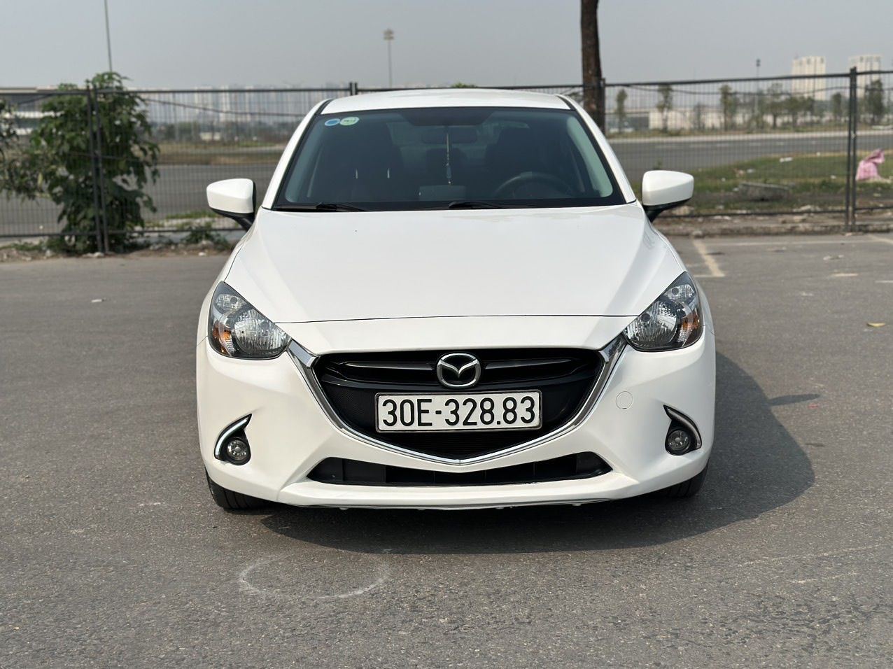 Mazda 2 2016 - Màu trắng, biển HN