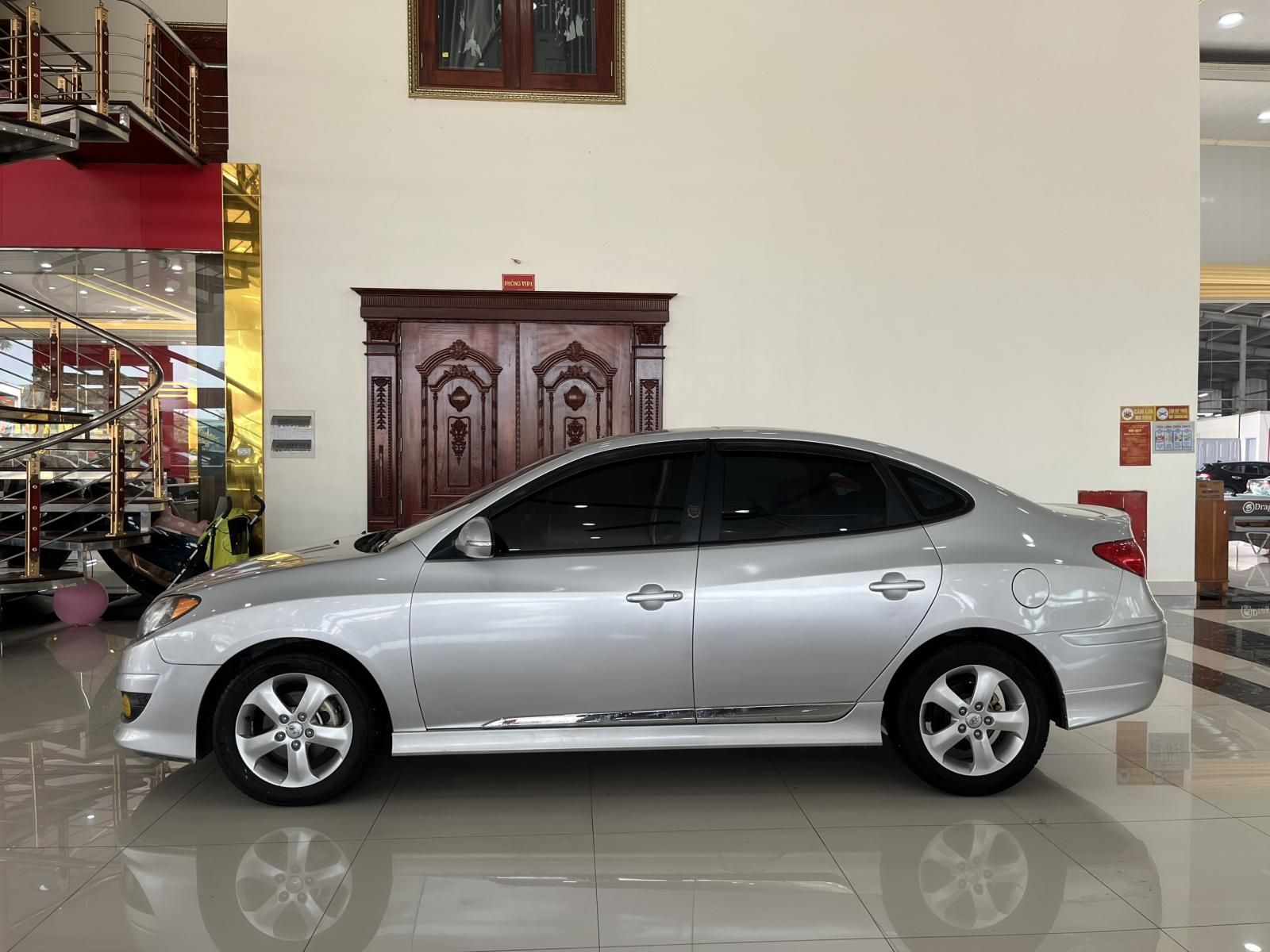 Hyundai Avante 2014 - Xe đẹp full options, sơn si bóng đẹp