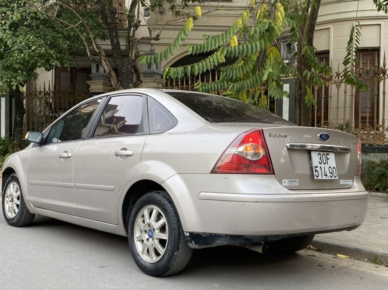 Ford Focus 2008 - Màu bạc giá ưu đãi