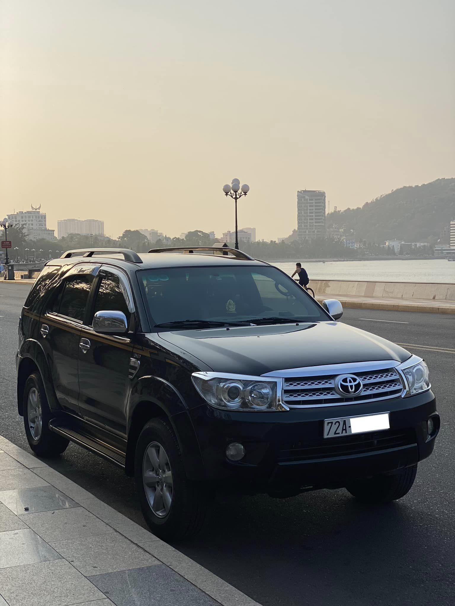 Toyota Fortuner 2011 - Xe nhà dùng giữ gìn kĩ còn rất đẹp 