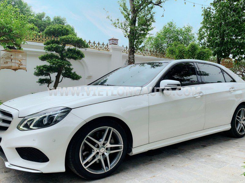 Mercedes-Benz E400 2014 - Màu trắng giá hữu nghị