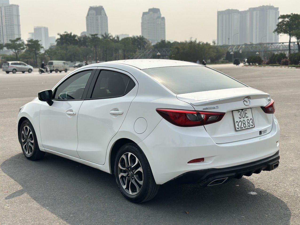 Mazda 2 2016 - Màu trắng, biển HN