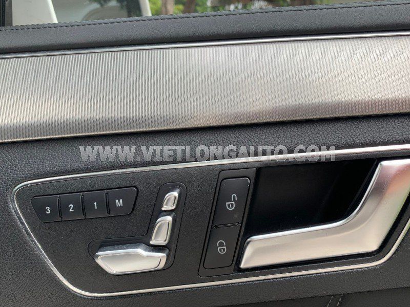 Mercedes-Benz E400 2014 - Màu trắng giá hữu nghị