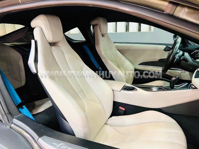 BMW i8 2015 - Màu trắng, xe nhập