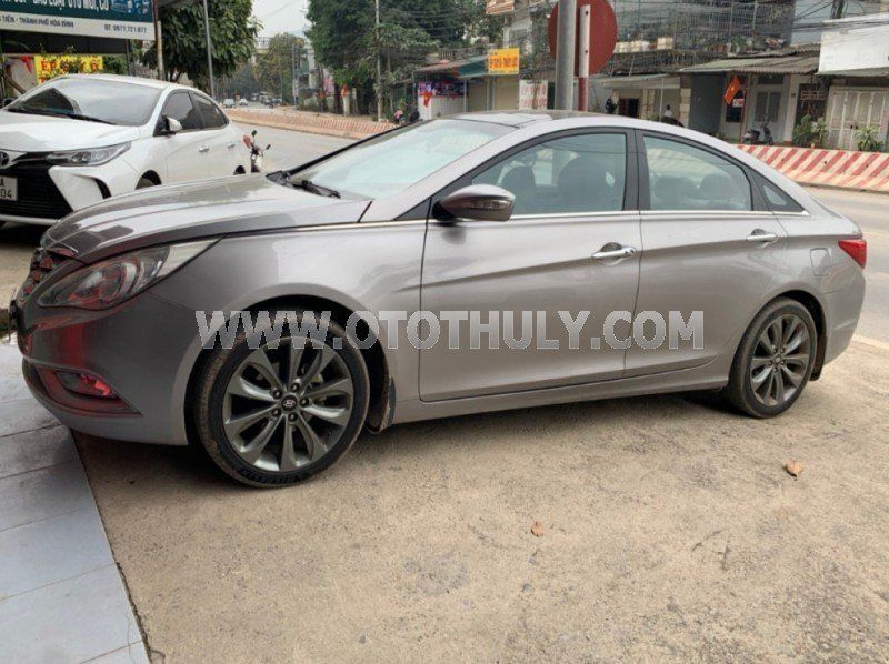 Hyundai Sonata 2010 - Tên tư nhân chạy 9 vạn km