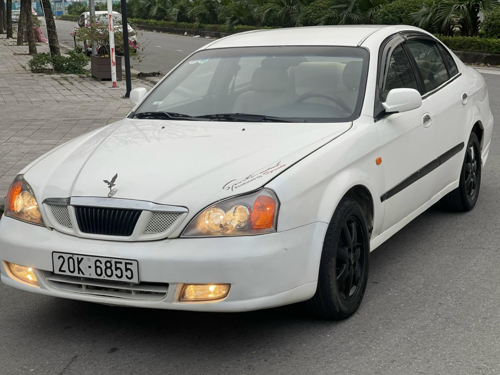 Daewoo Magnus 2004 - Màu trắng giá cạnh tranh