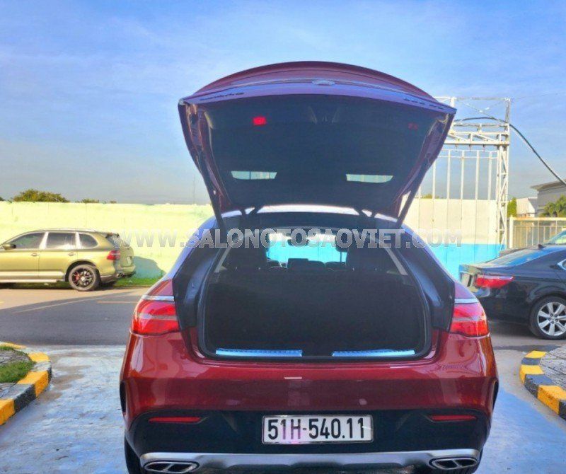 Mercedes-Benz GLE 43 2018 - Màu đỏ