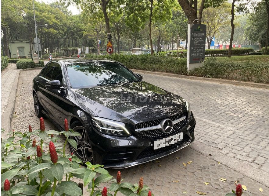 Mercedes-Benz C180 2021 - Bán xe Mercedes C180, màu xám đen sx năm 2021 & đăng ký 06/2021