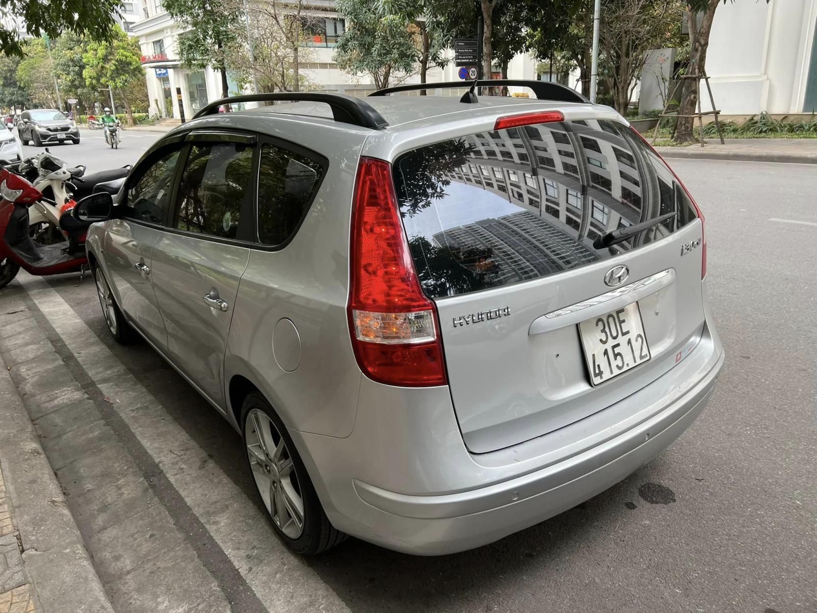 Hyundai i30 2009 - Màu bạc