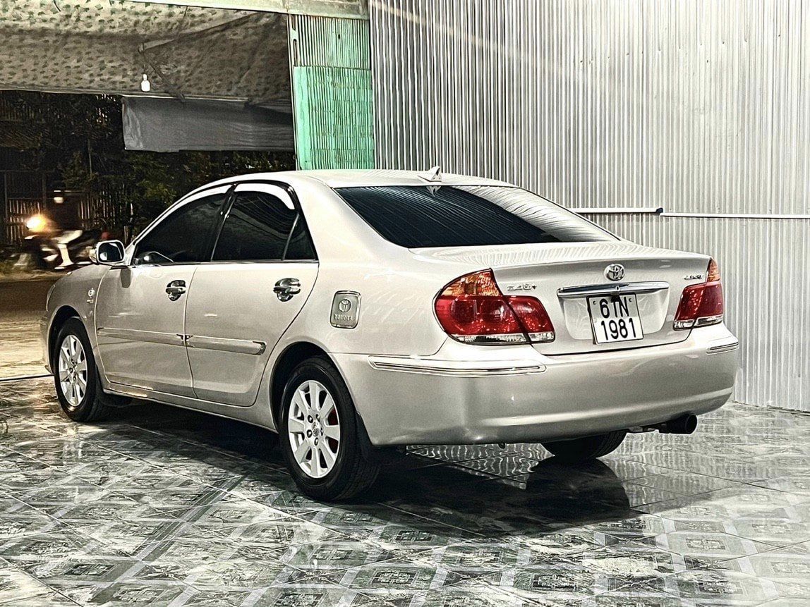 Toyota Camry 2003 - Xe số sàn