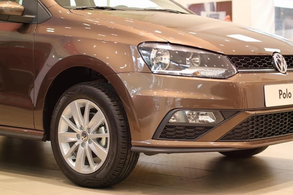 Volkswagen Polo 2023 - màu nâu hổ phách xe nhập Đức giá rẻ cứng chắc an toàn - Có xe giao ngay