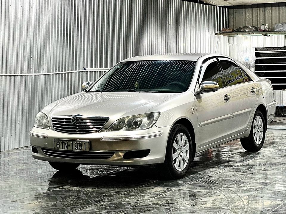 Toyota Camry 2003 - Xe số sàn