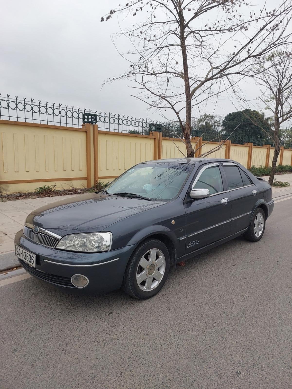 Ford Laser 2002 - Cần bán xe nhập khẩu giá 135tr