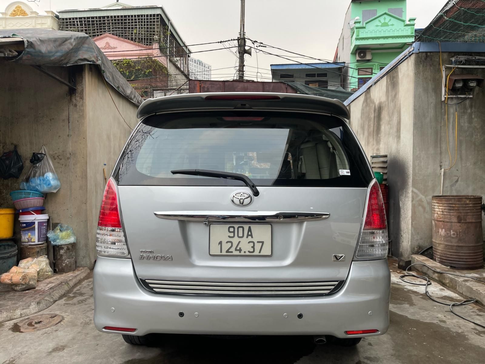 Toyota Innova 2010 - Đăng ký lần đầu 2010 nhập khẩu nguyên chiếc giá chỉ 320tr