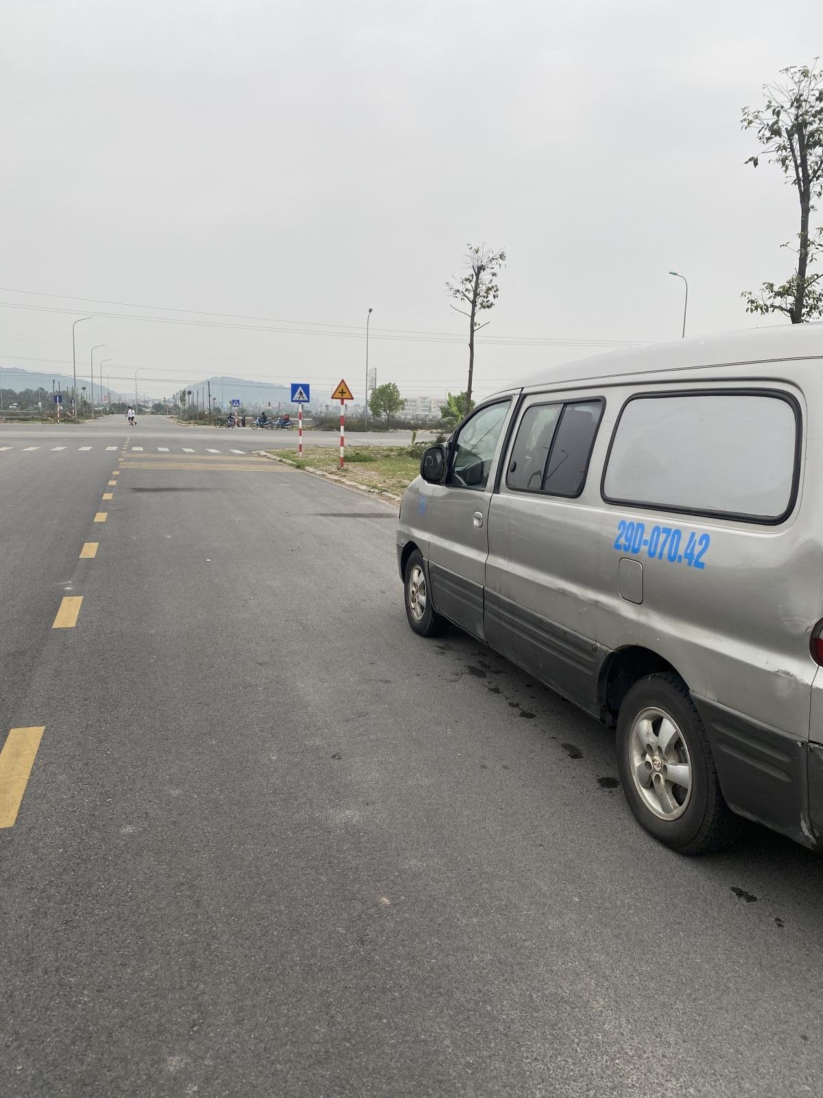 Hyundai Starex 2004 - Hyundai bán tải phom mới