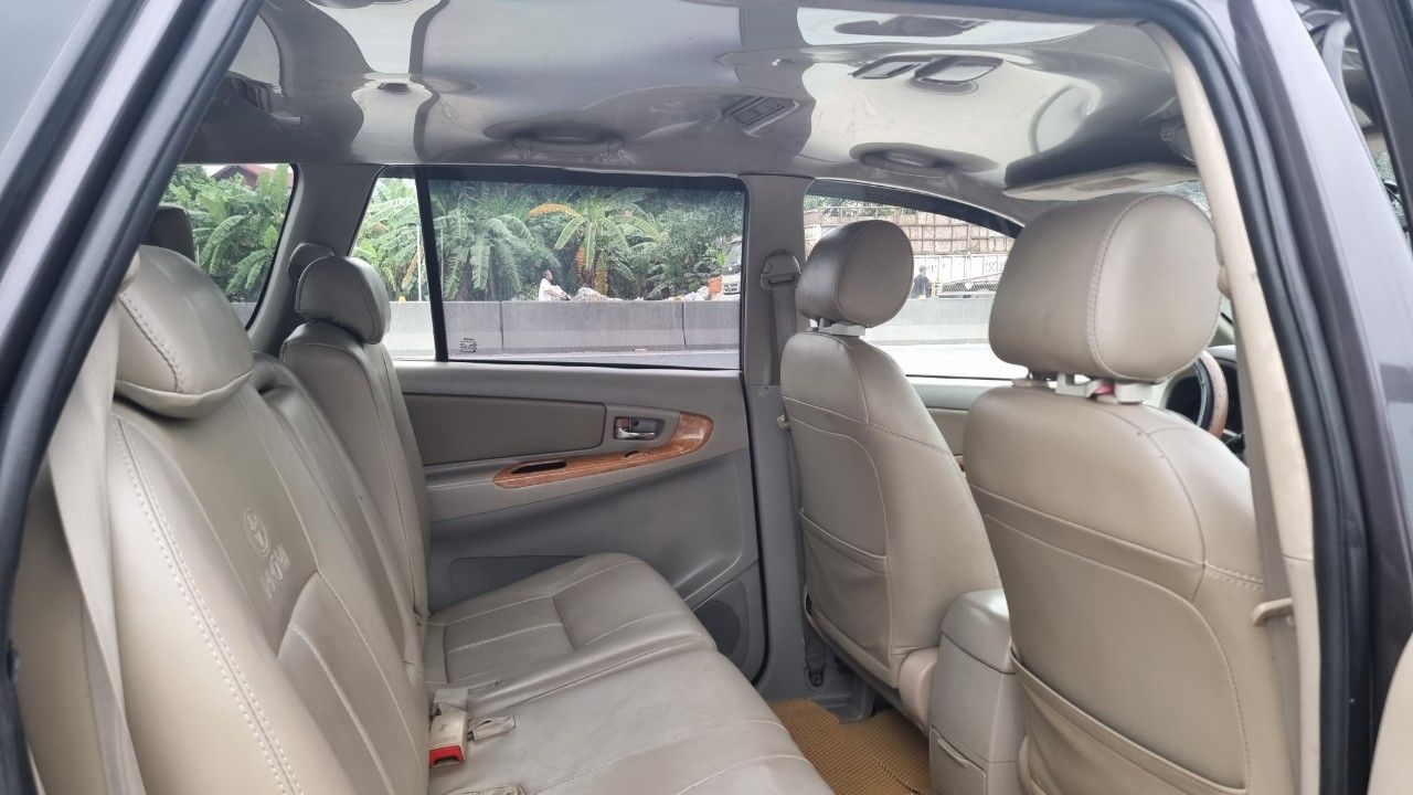 Toyota Innova 2010 - Tên tư nhân odo 13 vạn