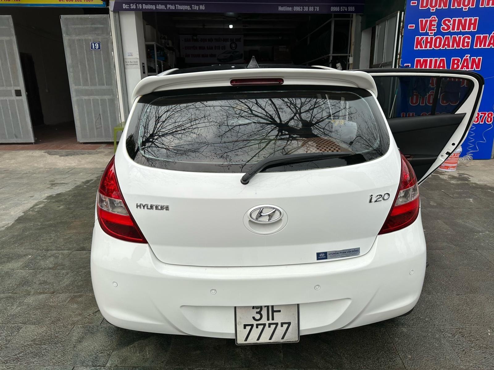 Hyundai i20 2010 - Cần bán biển vip tặng xe 31F7777