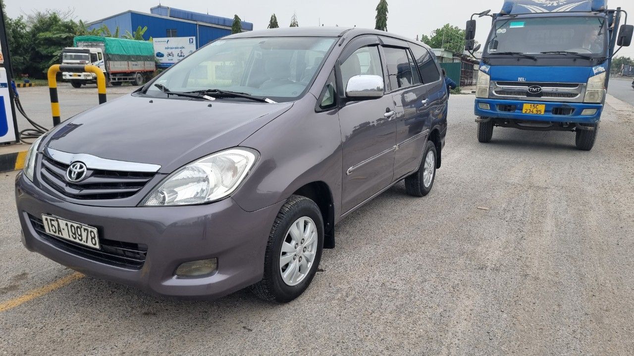 Toyota Innova 2010 - Tên tư nhân odo 13 vạn