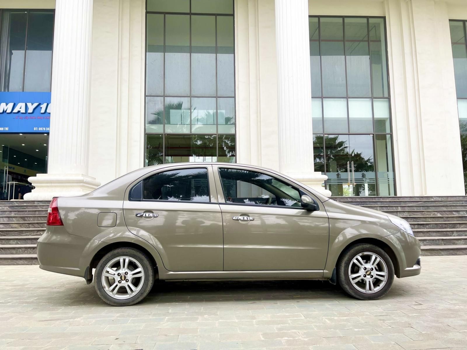 Chevrolet Aveo 2018 - Xe màu nâu giá ưu đãi