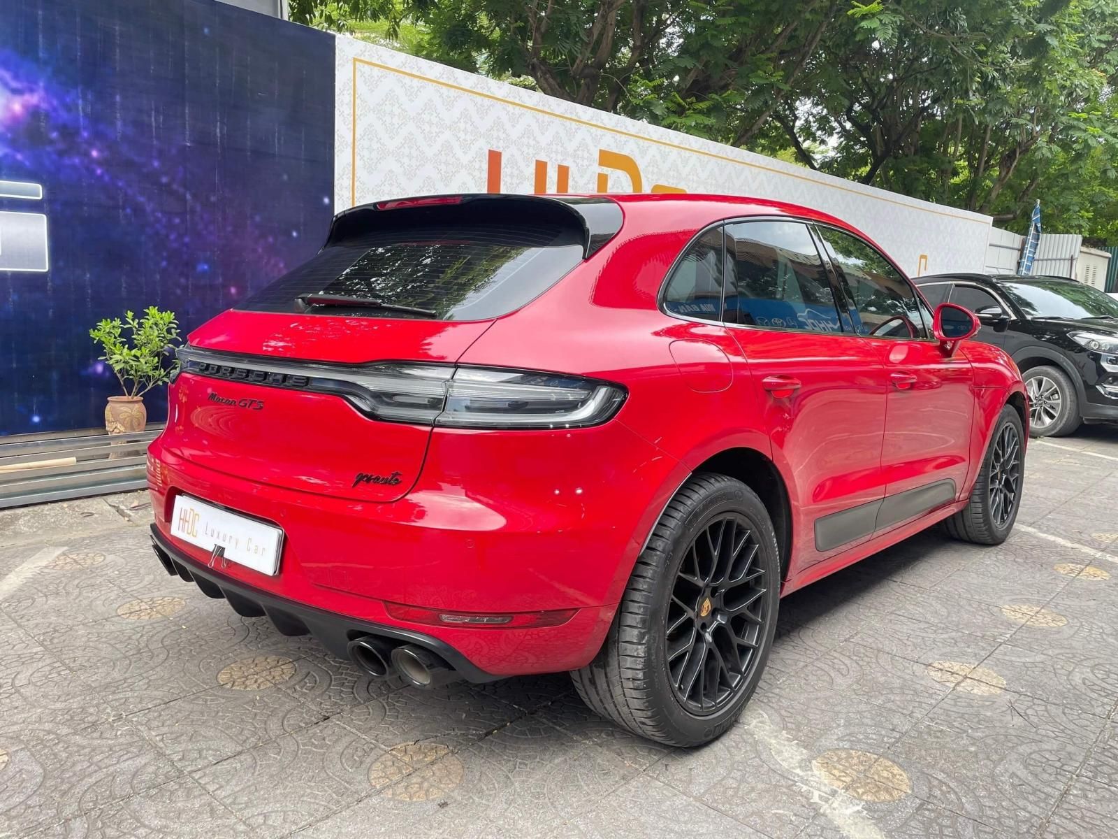 Porsche Macan 2020 - Màu đỏ, nhập khẩu Đức