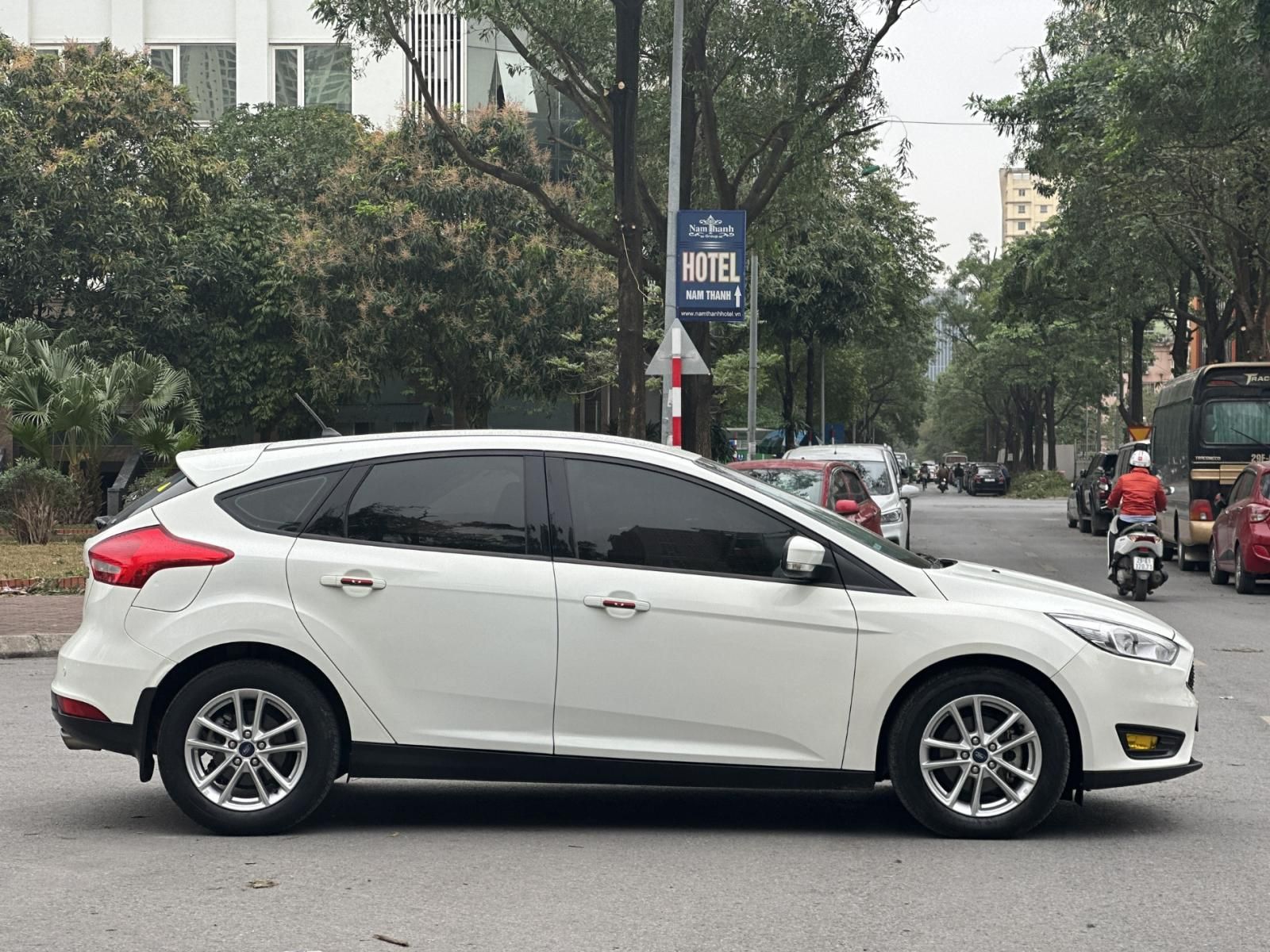 Ford Focus 2019 - Bán ô tô đăng ký 2019 nhập khẩu, giá chỉ 480tr