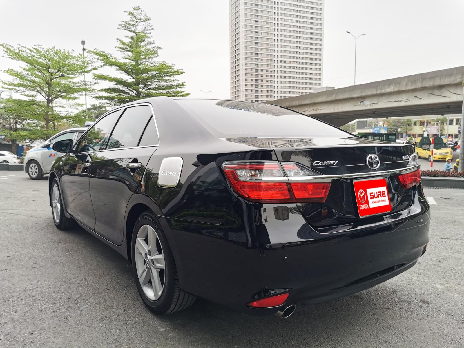 Toyota Camry 2017 - Bảo hành chính hãng