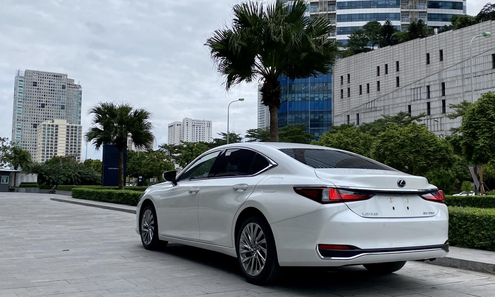 Lexus ES 250 2023 - Nhập khẩu nguyên chiếc chính hãng 100% Nhật Bản