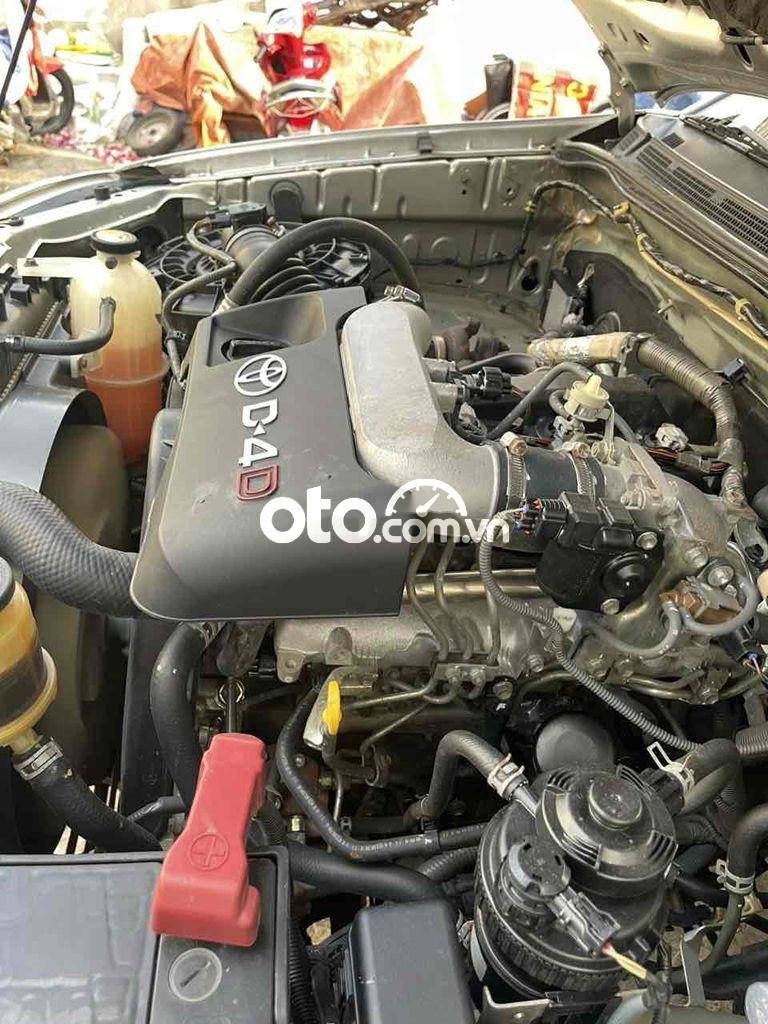 Toyota Fortuner   2011 dầu 2011 - Toyota Fortuner 2011 dầu