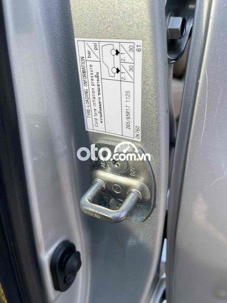 Toyota Fortuner   2011 dầu 2011 - Toyota Fortuner 2011 dầu