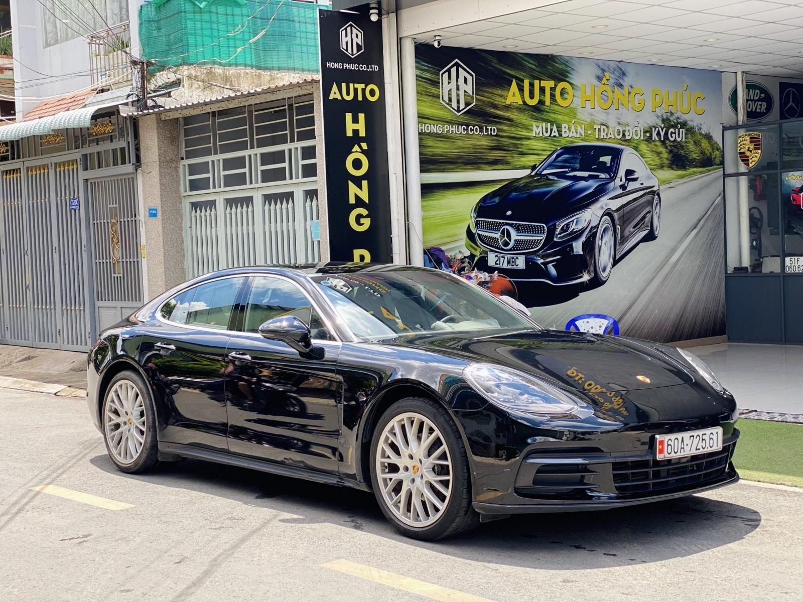 Porsche Panamera 2019 - Xe màu đen