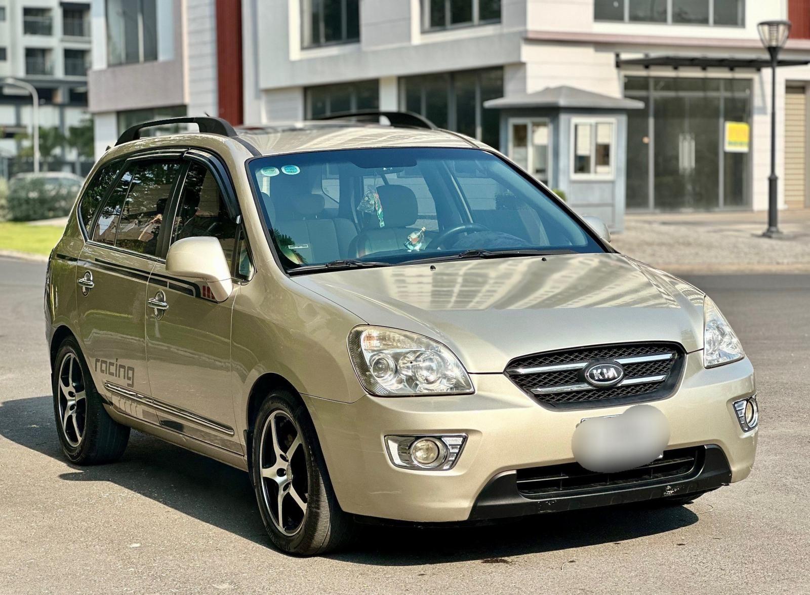 Kia Carens 2010 - Xe còn rất đẹp và mới