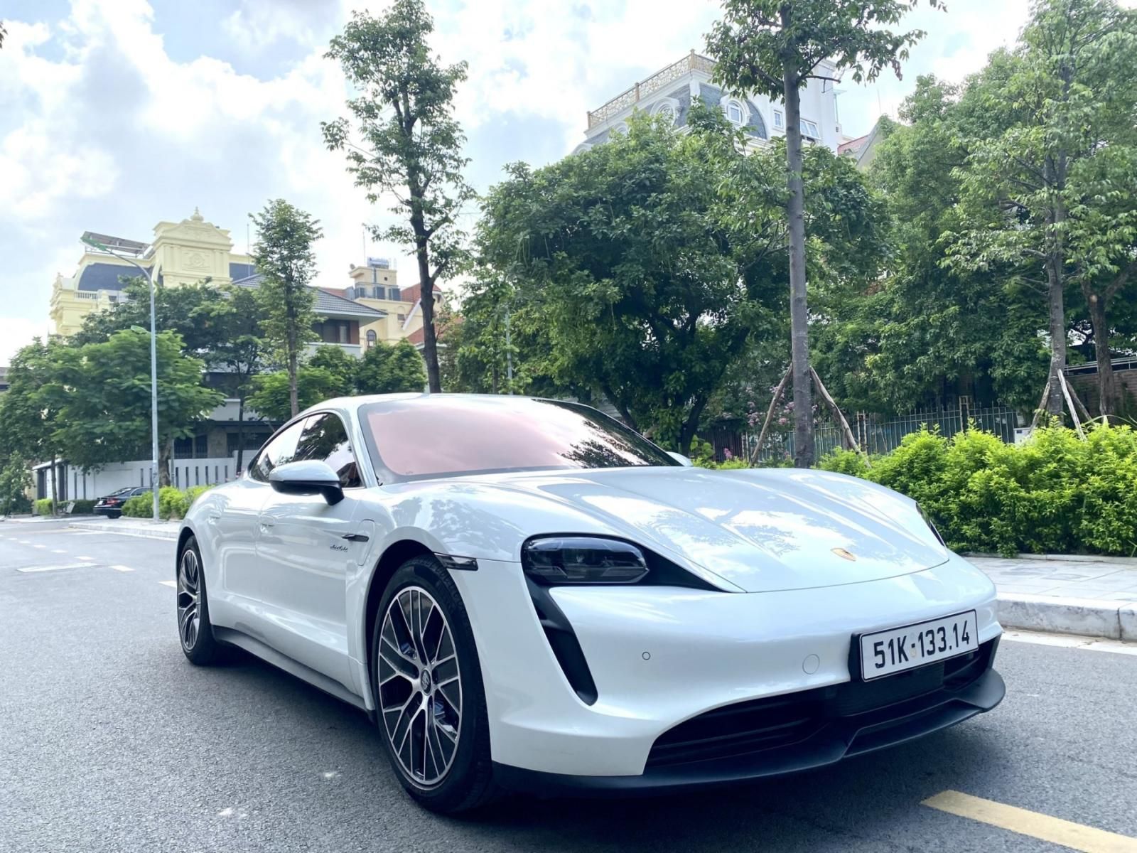 Porsche Taycan 2021 - Đăng ký 2021, còn mới, giá 6 tỷ 668tr