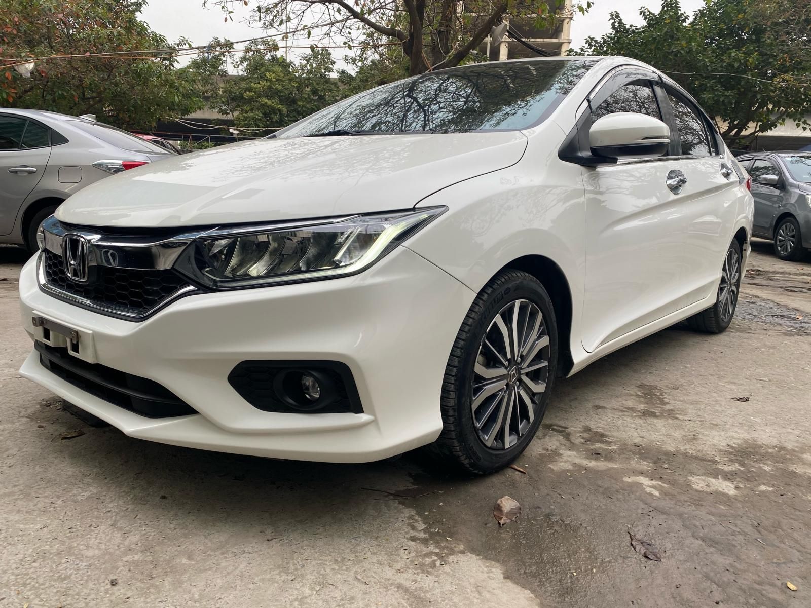 Honda City 2018 - Xe 1 chủ biển phố đẹp long lanh, xe không mất 20 triệu biển - Xe rất mới