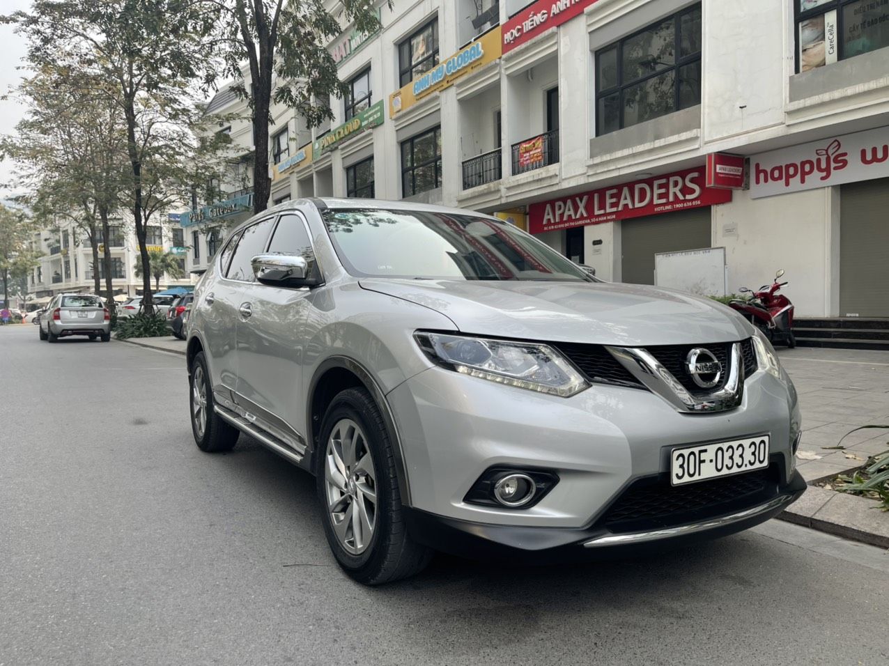 Nissan X trail 2017 - Xe 7 chỗ giá rẻ, biển Hà Nội, đã trang bị nhiều đồ chơi