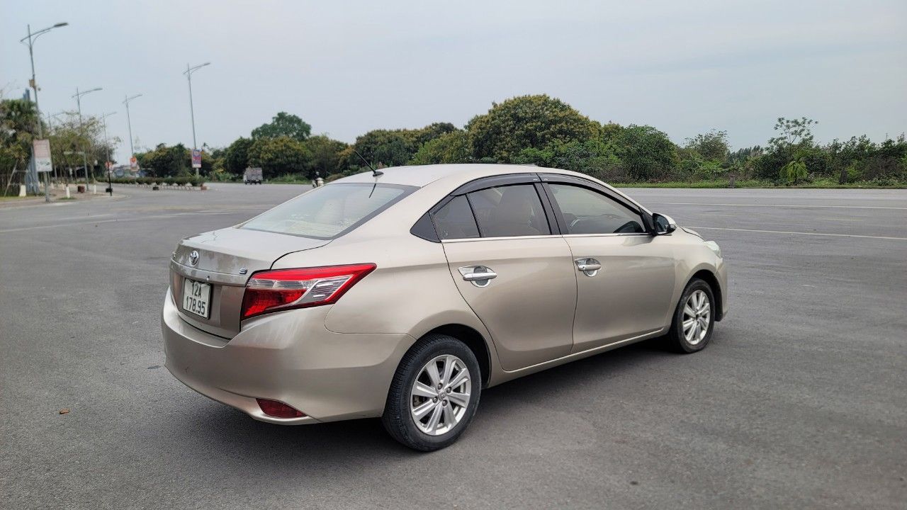 Toyota Vios 2014 - Xe màu bạc, giá cực tốt