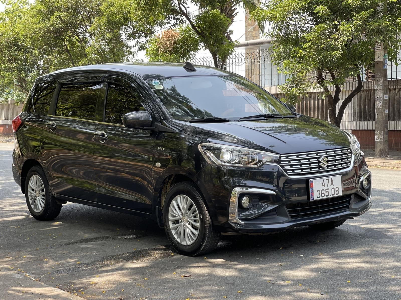 Suzuki 2019 - Xe màu đen