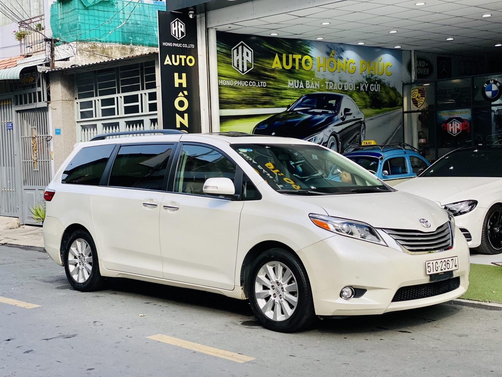 Toyota Sienna 2015 - Màu trắng, nhập khẩu nguyên chiếc