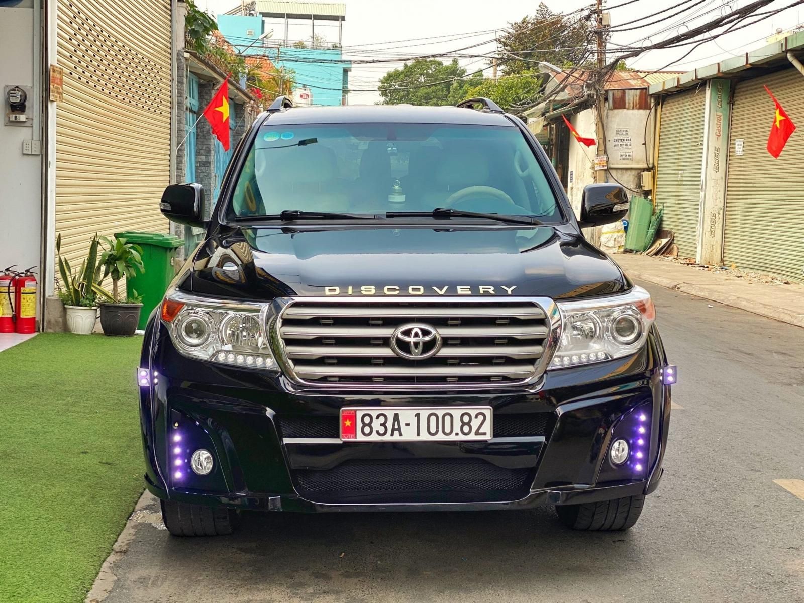 Toyota Land Cruiser 2011 - Xe màu đen