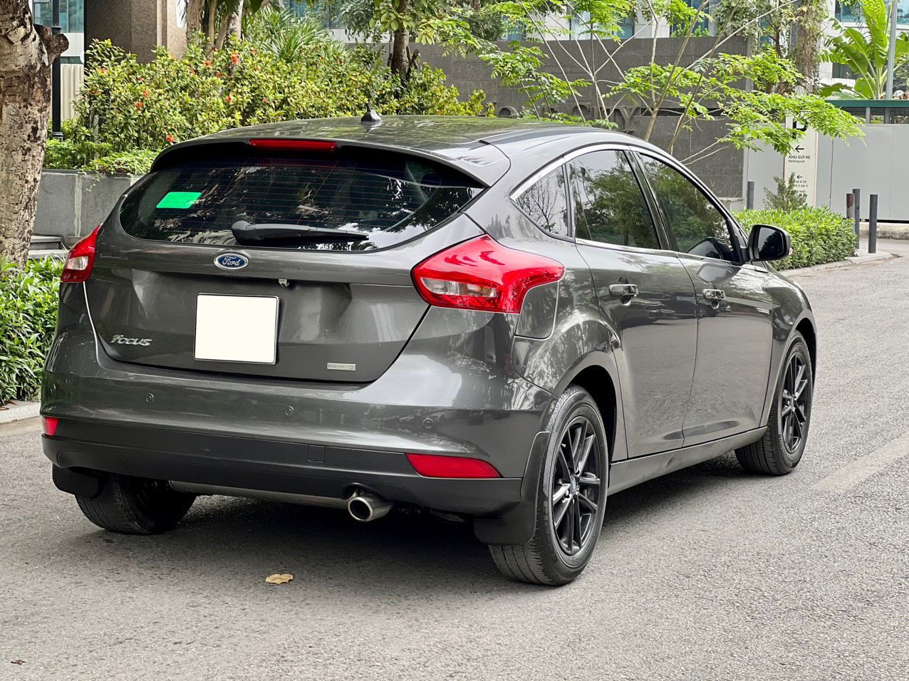 Ford Focus 2019 - Bán xe đăng ký lần đầu 2019, xe gia đình, giá chỉ 425tr