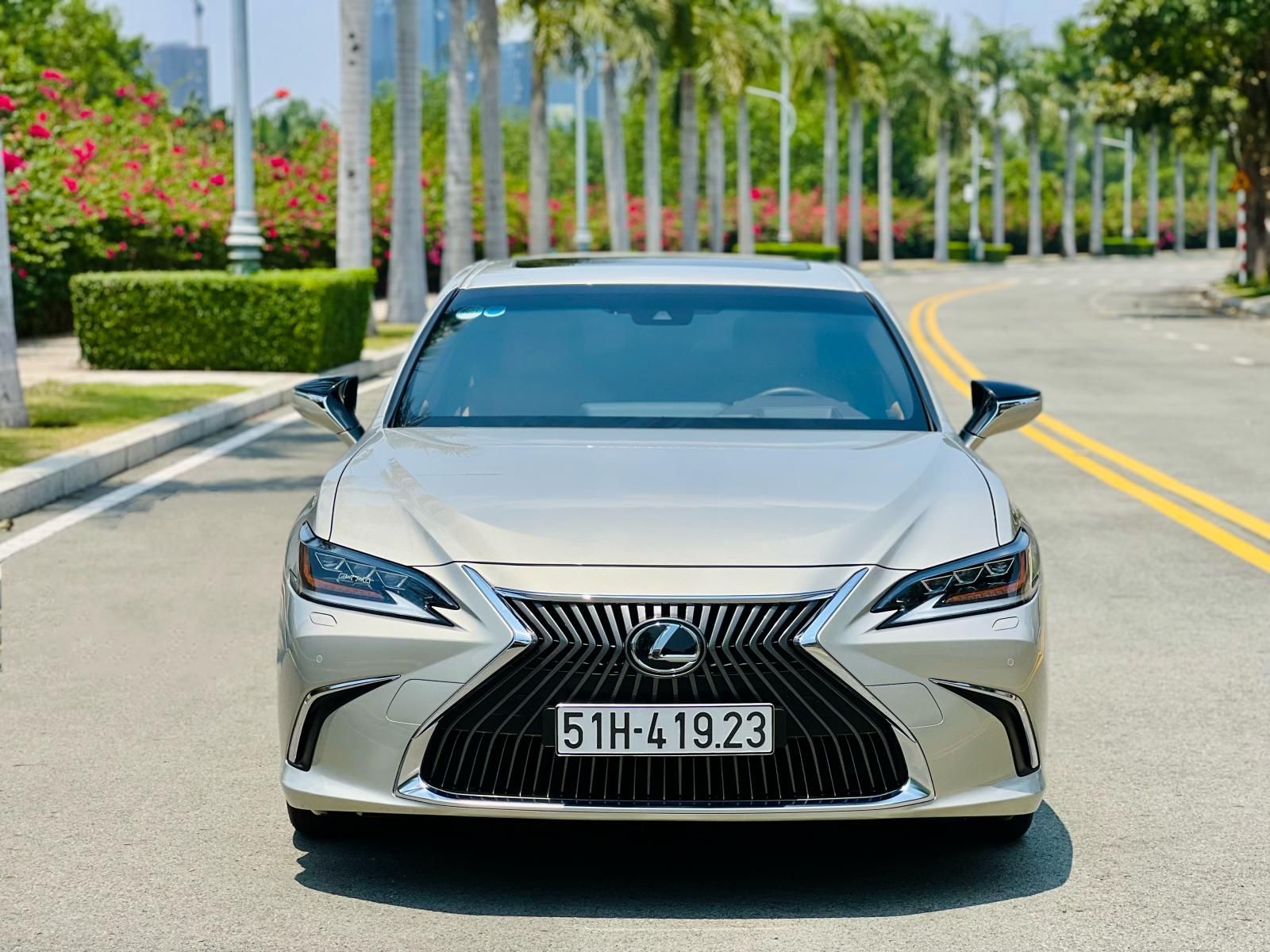 Lexus ES 250 2022 - 12/2020 cực mới (odo chỉ 10 ngàn km) xe mới tinh