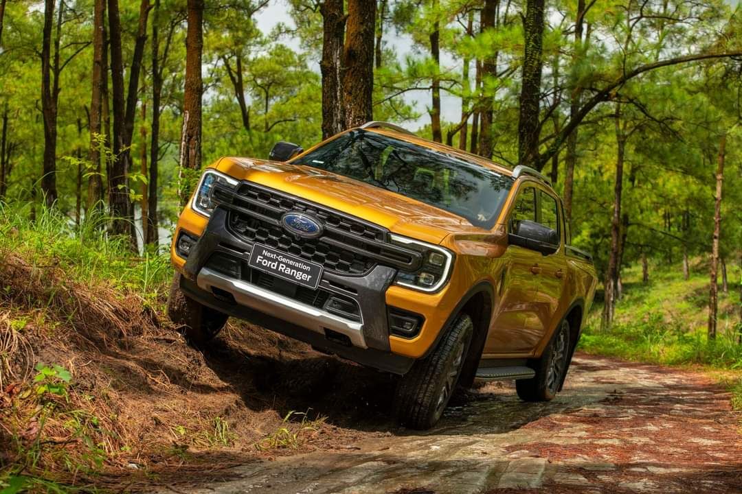 Ford Ranger 2023 - Xe giao ngay - Hồ sơ cầm tay